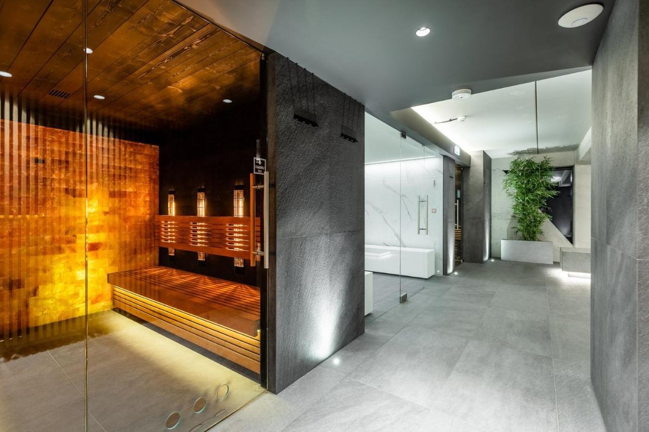 Hotel Meta Resort & Vine Spa Щирк Екстериор снимка