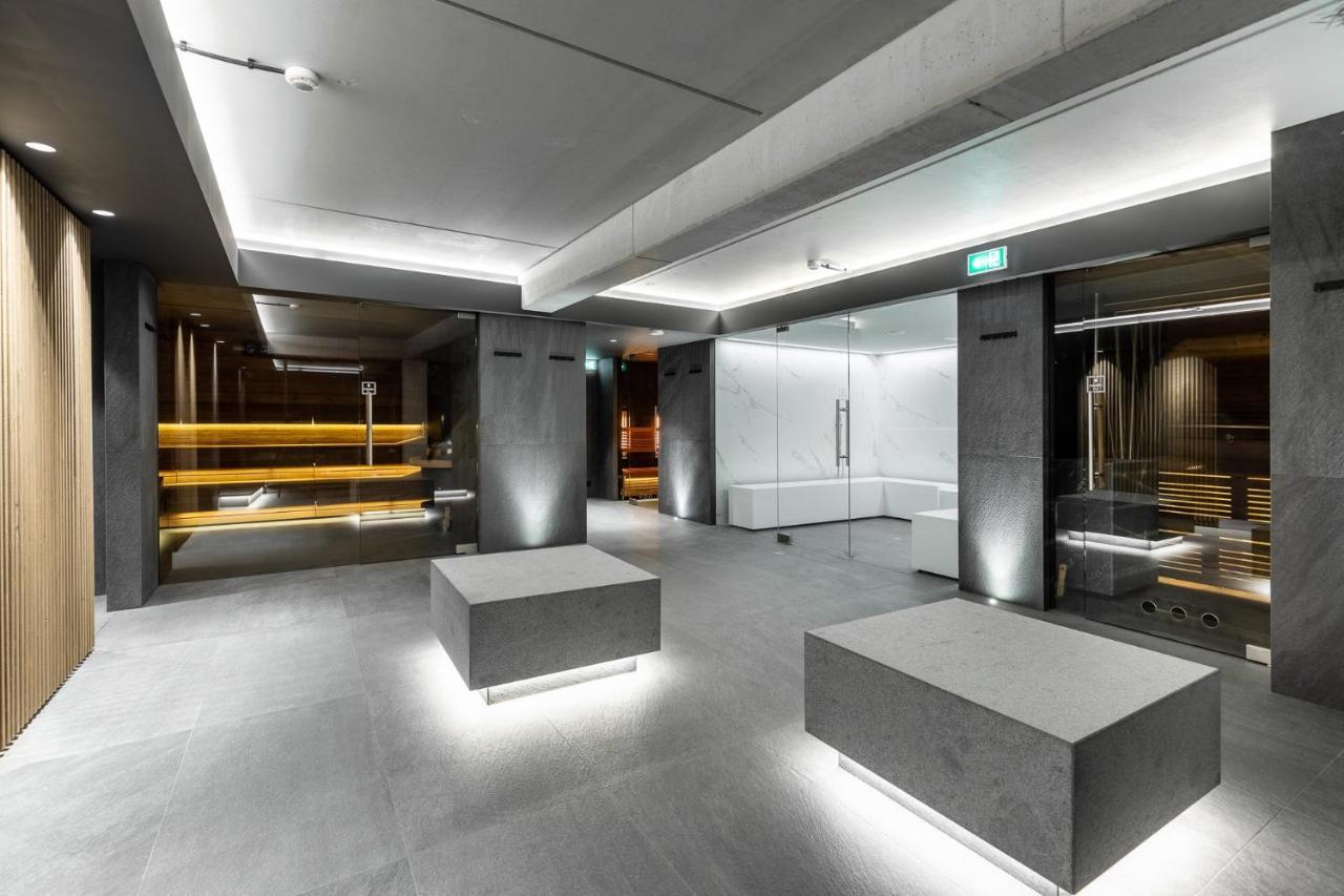 Hotel Meta Resort & Vine Spa Щирк Екстериор снимка