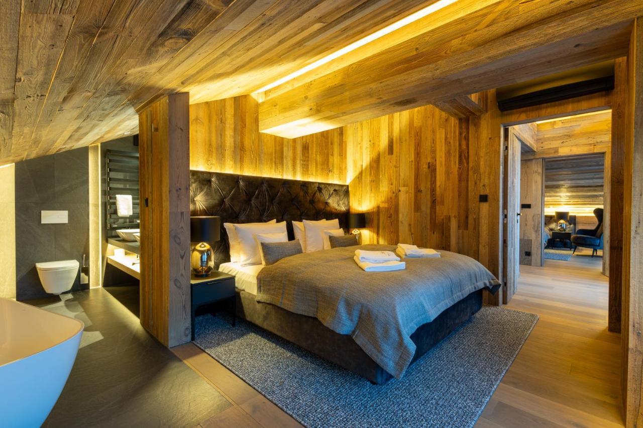 Hotel Meta Resort & Vine Spa Щирк Екстериор снимка