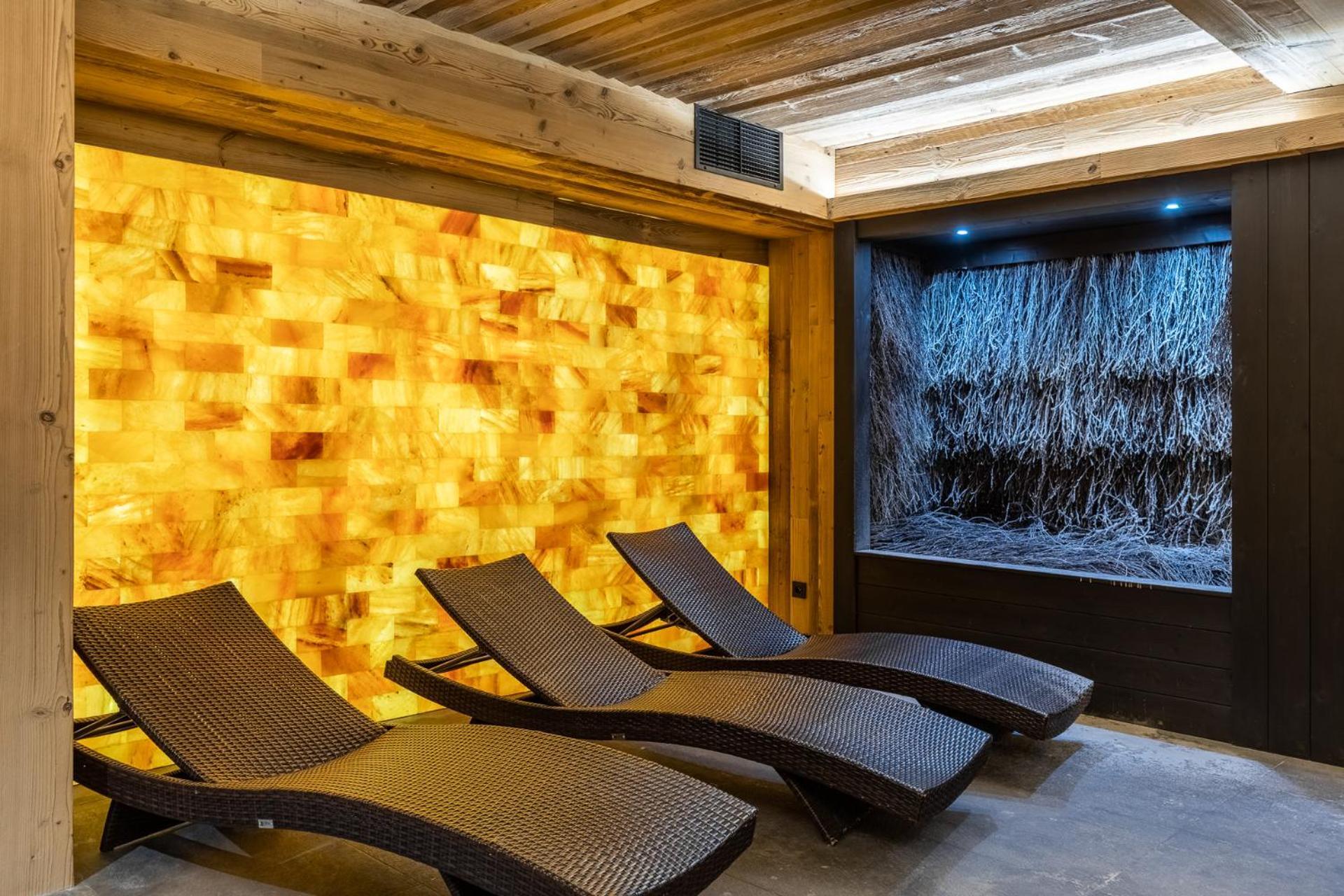 Hotel Meta Resort & Vine Spa Щирк Екстериор снимка