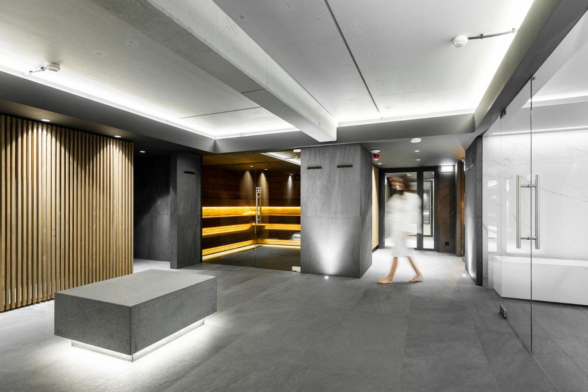 Hotel Meta Resort & Vine Spa Щирк Екстериор снимка