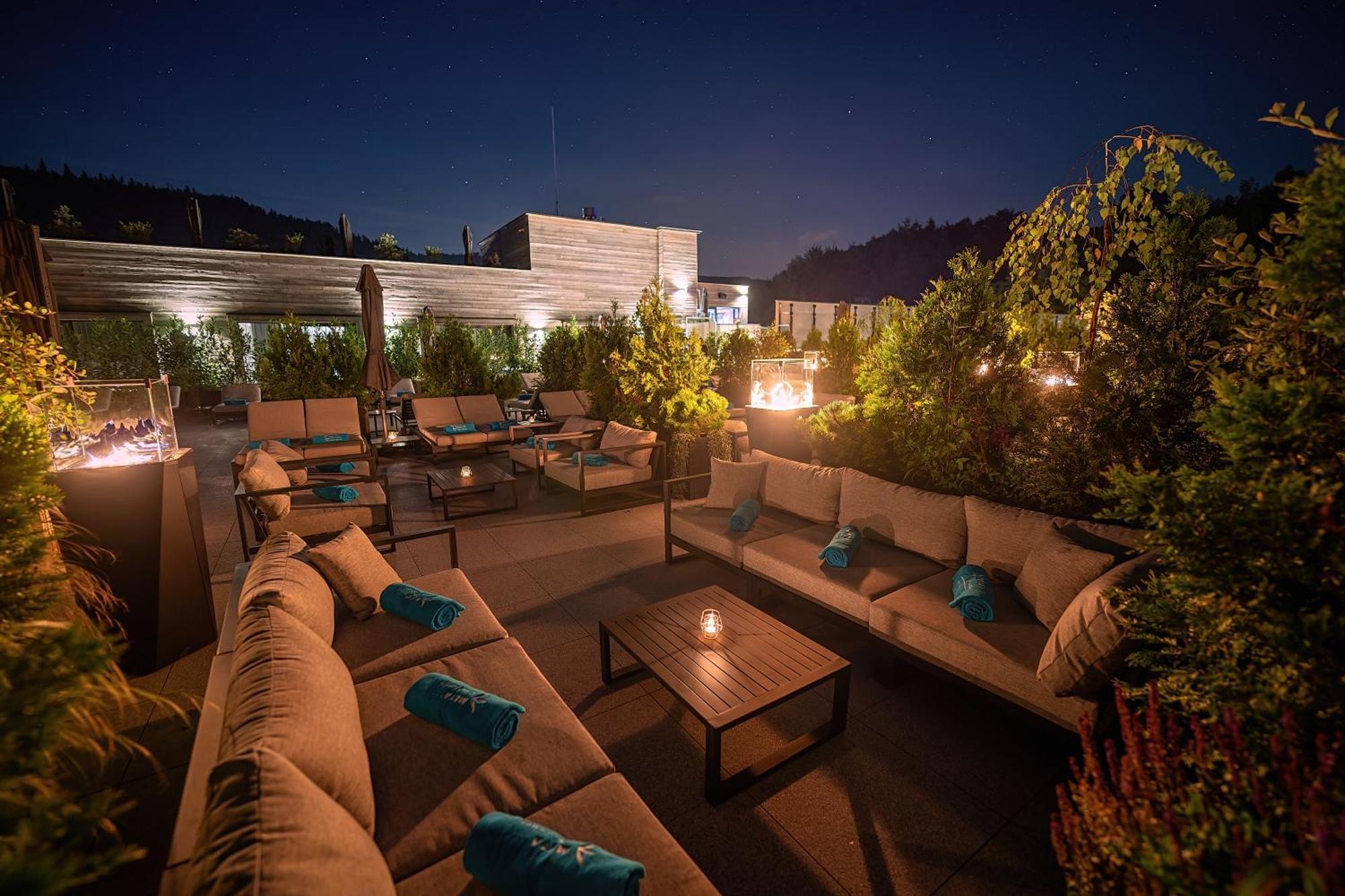 Hotel Meta Resort & Vine Spa Щирк Екстериор снимка