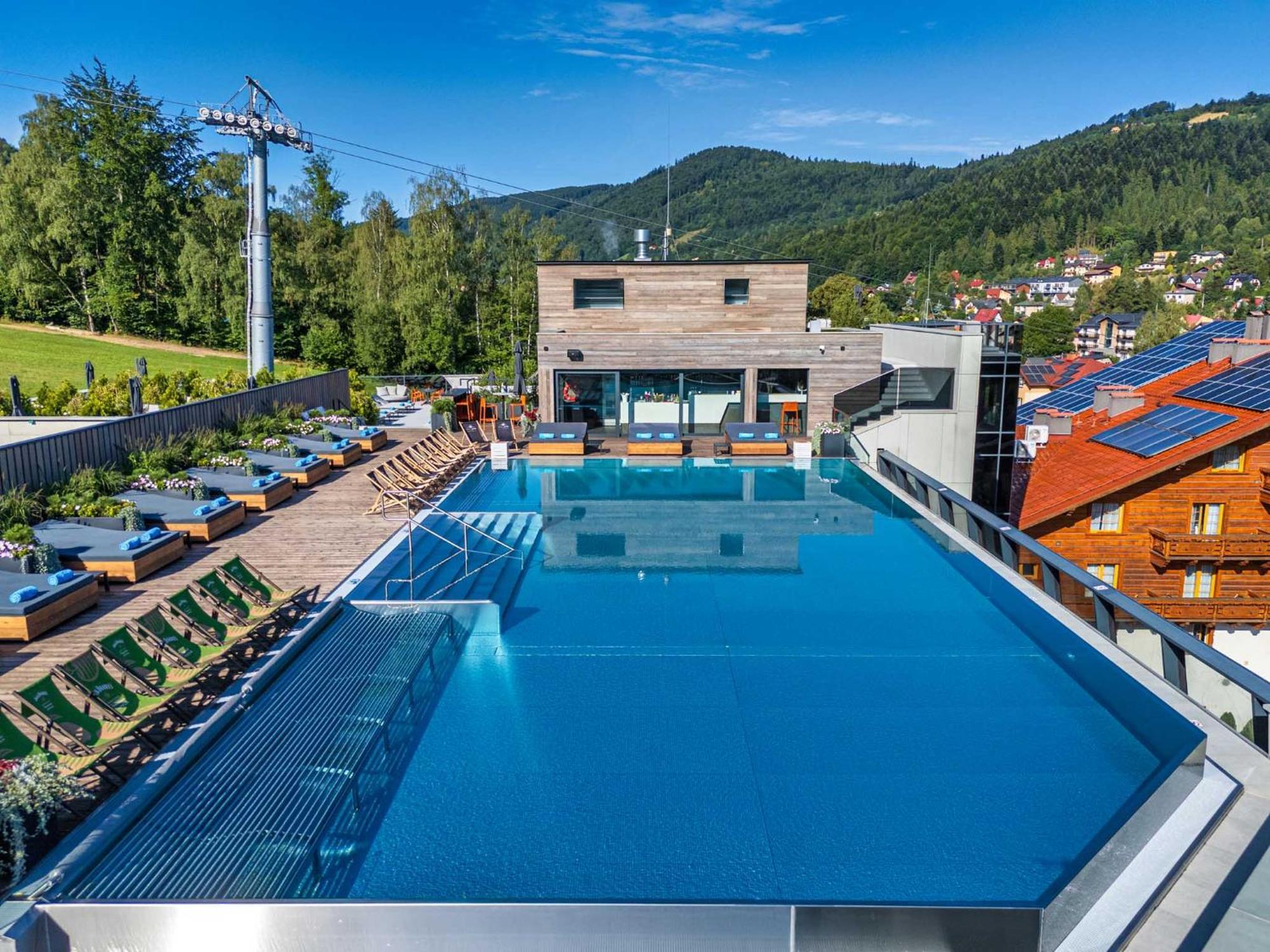 Hotel Meta Resort & Vine Spa Щирк Екстериор снимка