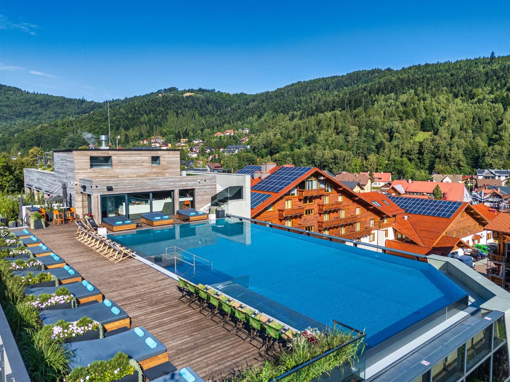 Hotel Meta Resort & Vine Spa Щирк Екстериор снимка